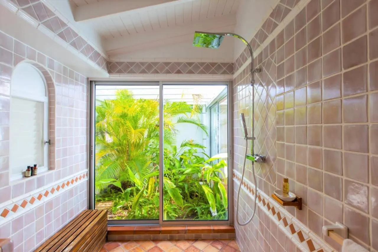 Villa Riviera Les Terres Basses 0*,